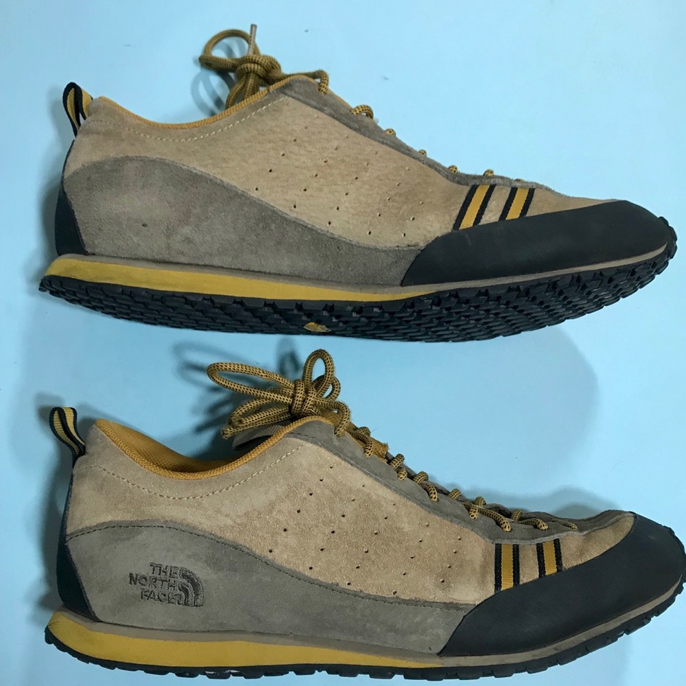 men’s The North Face Bolt Shoe, Sz 10, well kept!